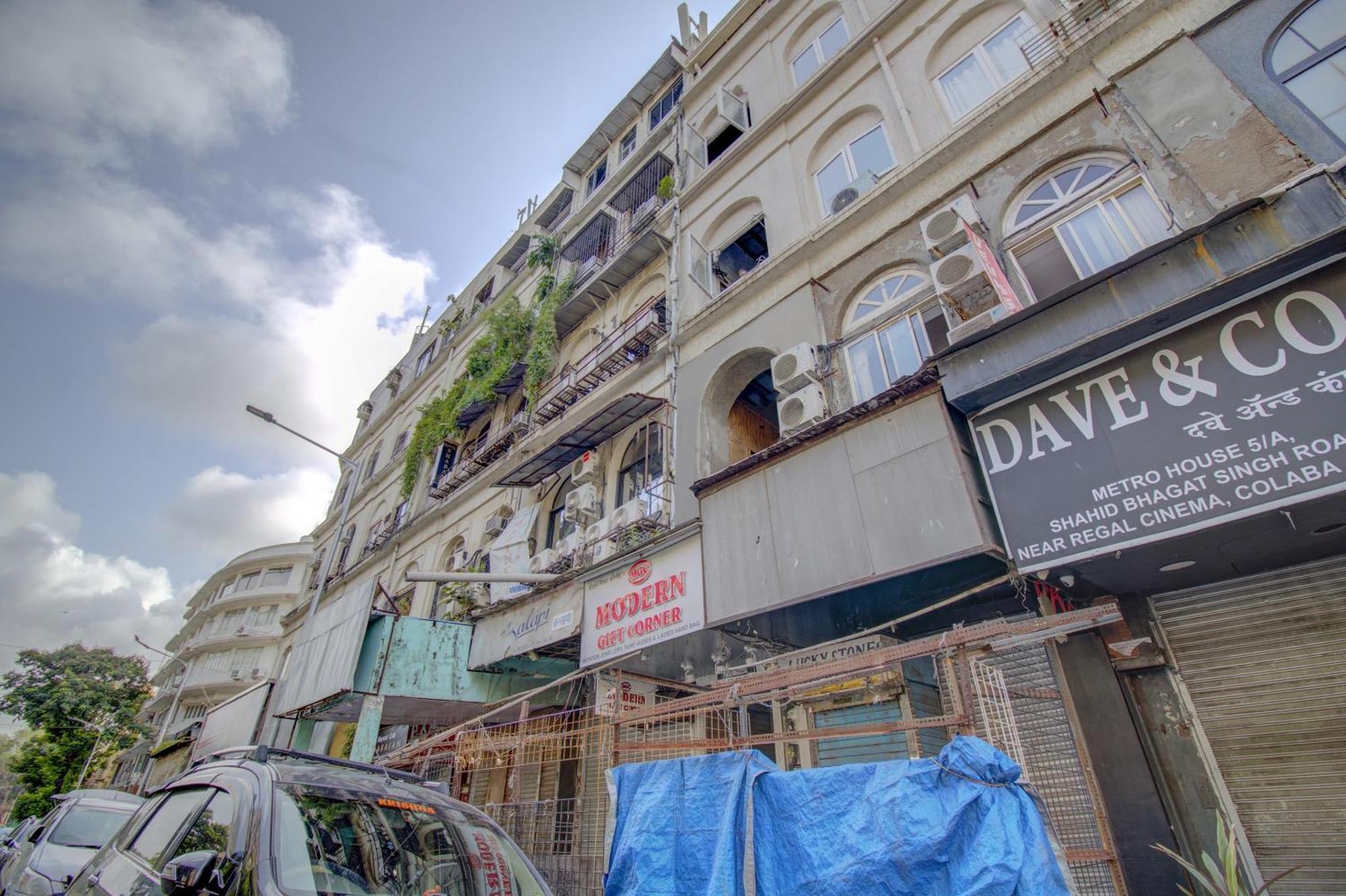 Hotel O Blue Light Near Gateway Of India Bombaim