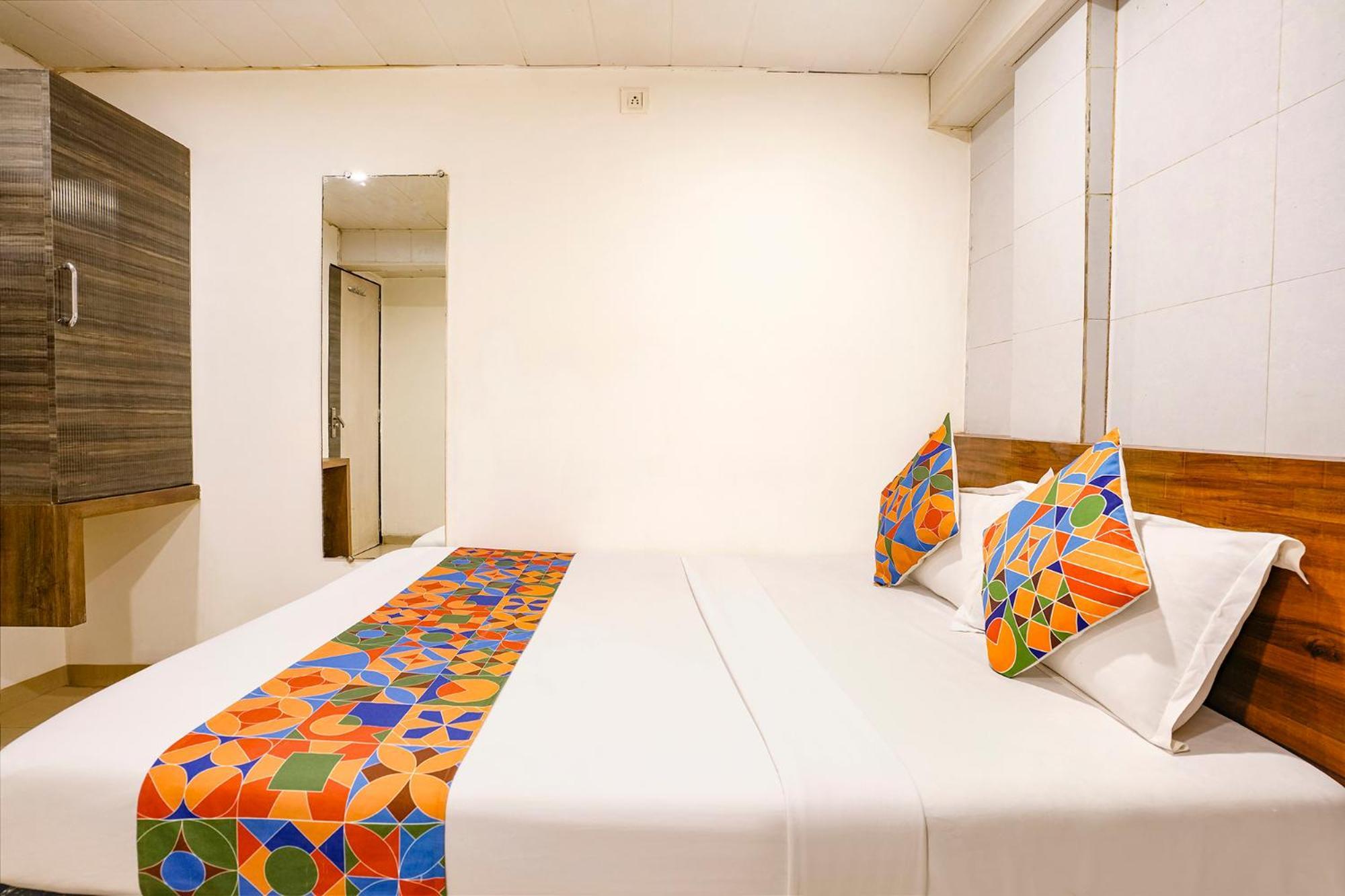 Havana Hotel *