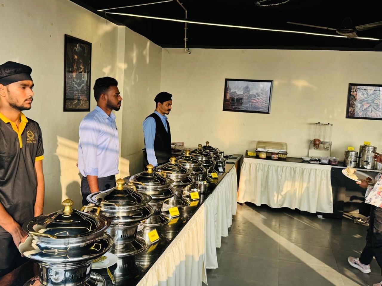 Hotel Bkc Prime Near Trade Centre Us Embassy, Mumbai