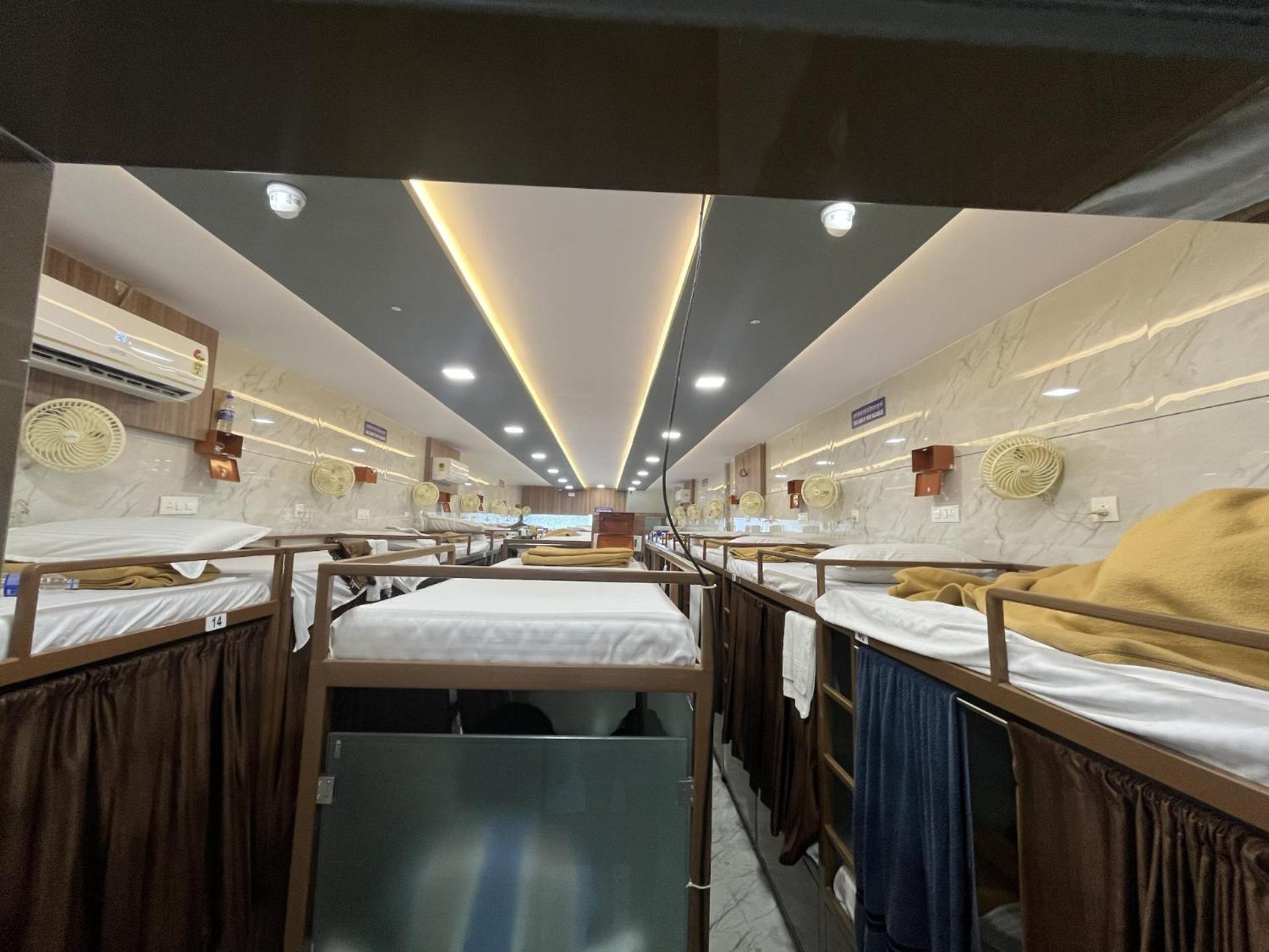 Apex Andheri - Near Airport And Marol Metro Station Apartment Mumbai