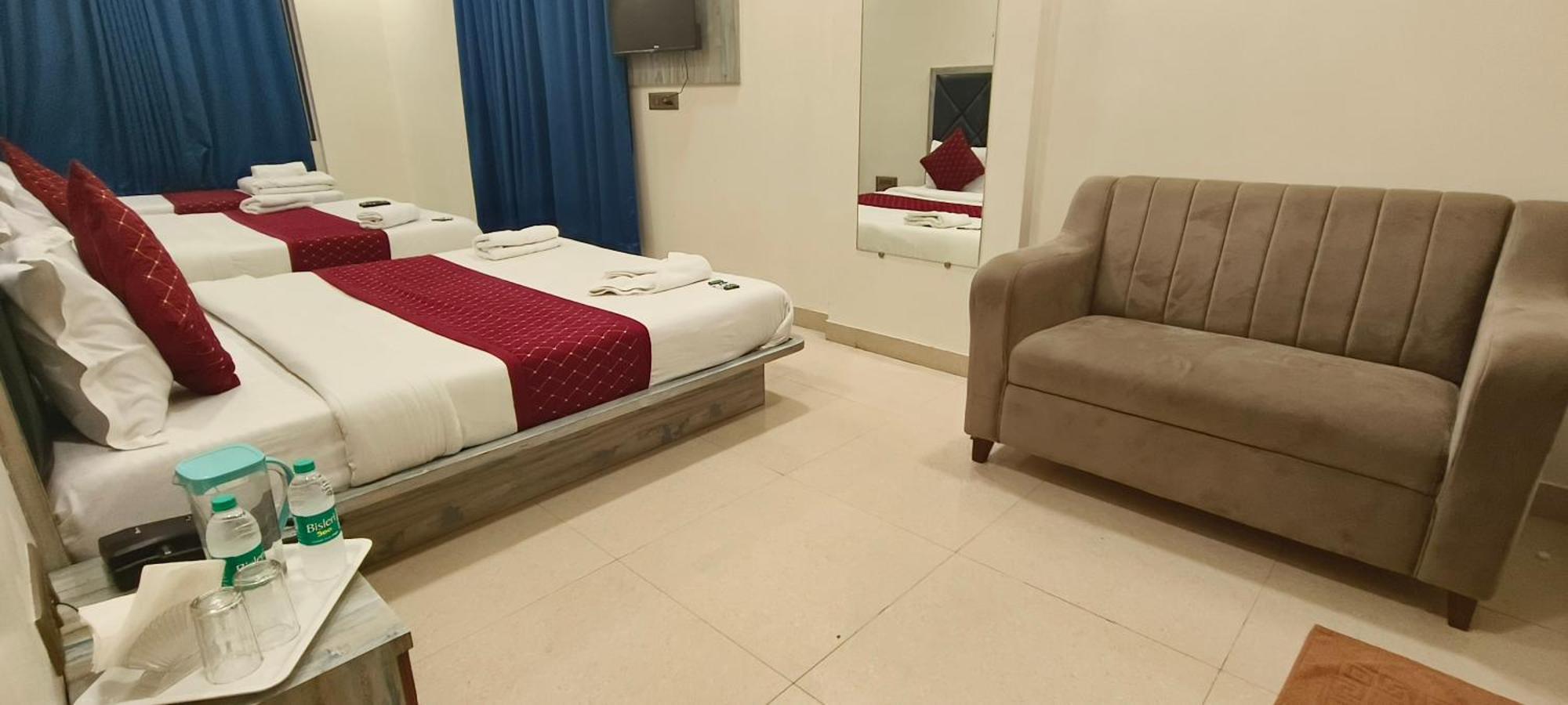 Hotel Smooth Checkin By Edition Blue - Mumbai