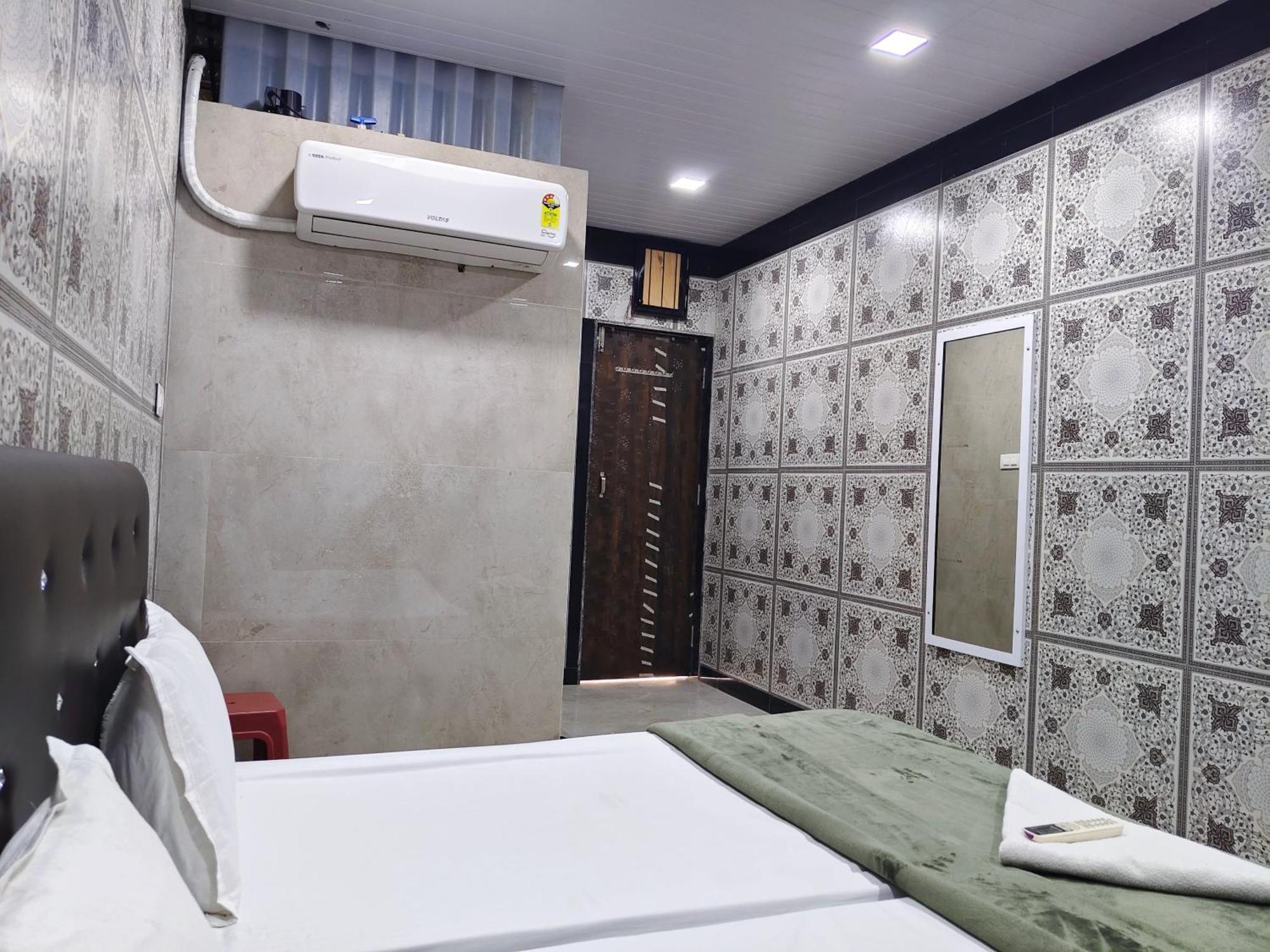 Casaba Nine 2* Mumbai