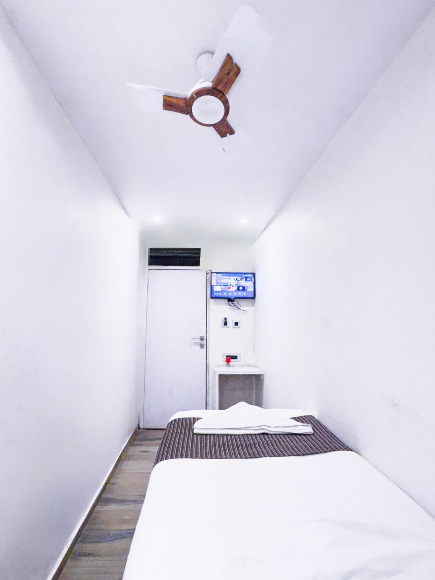 Winton Hotel *