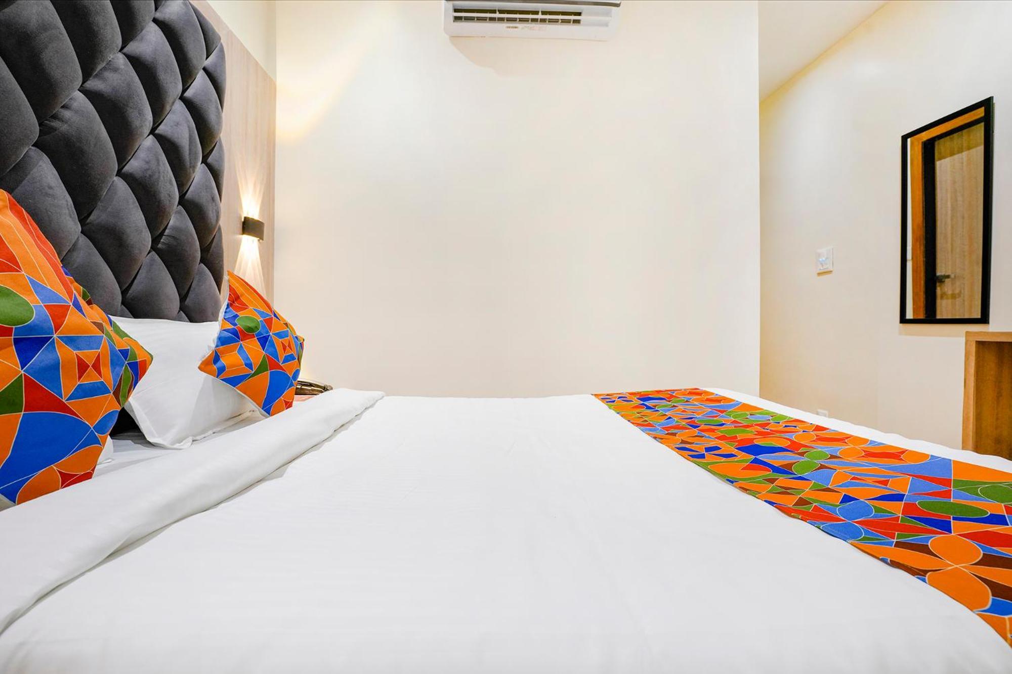 Hotel Fabhotel Riza International - Nr Nesco Exhibition Centre 3*