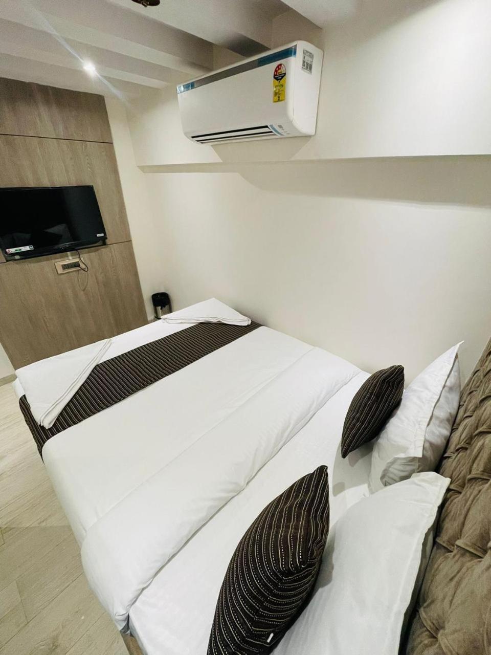 Winton Hotel *