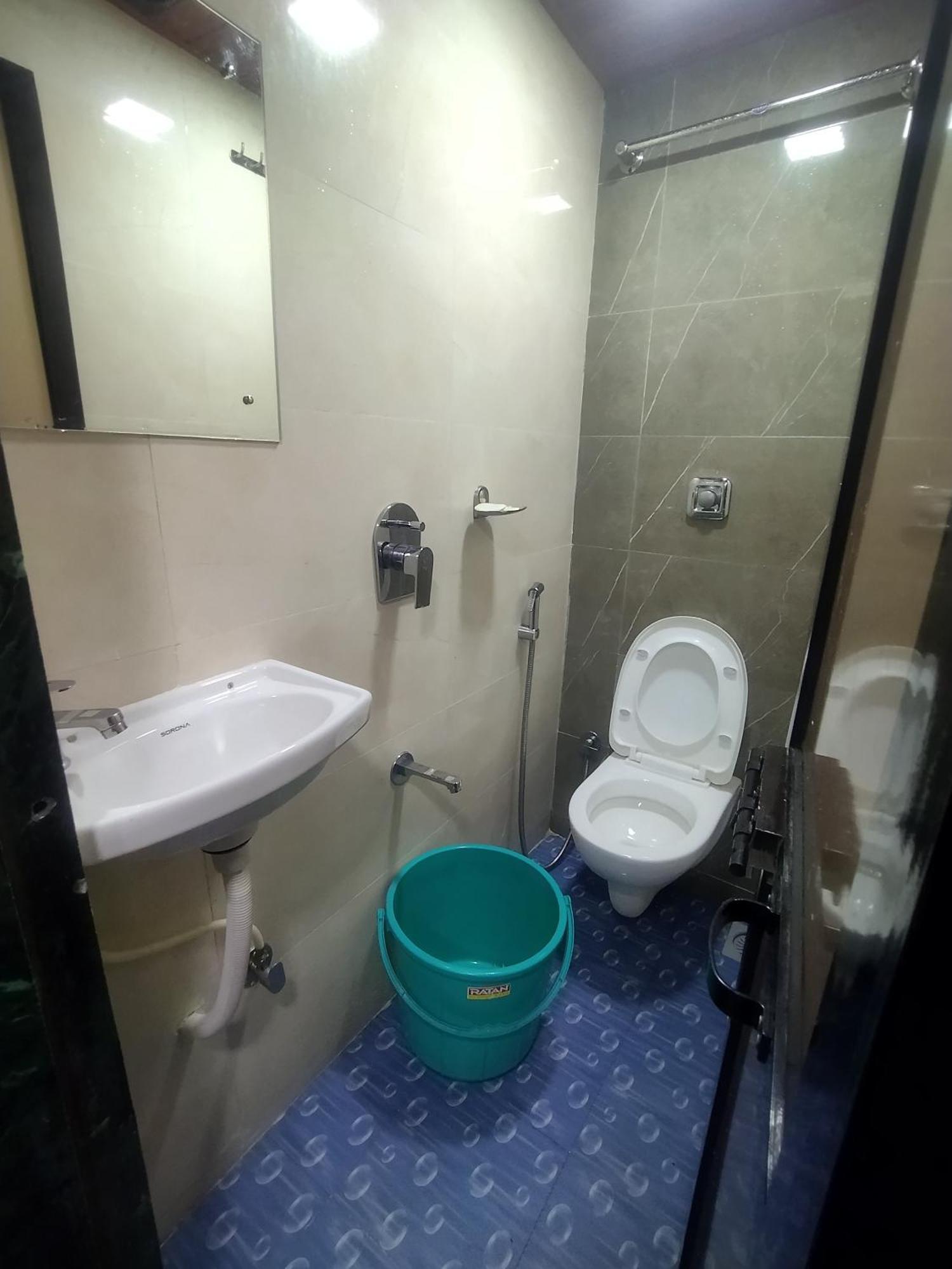 Albergue Noor Sakinaka Bombaim