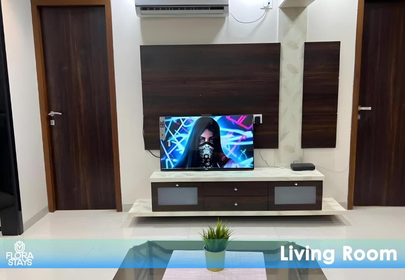 3bhk Service In Parel Mumbai