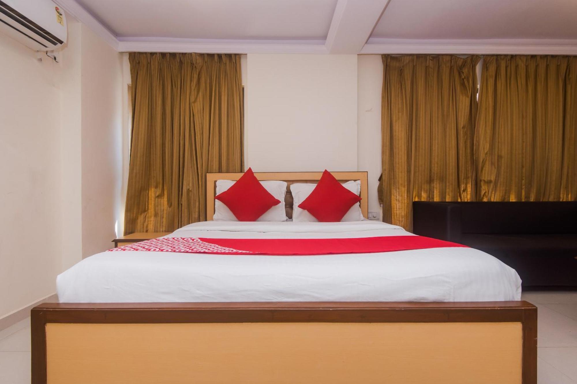 Capital O Orbit Near Infiniti Mall 3* Bombaim