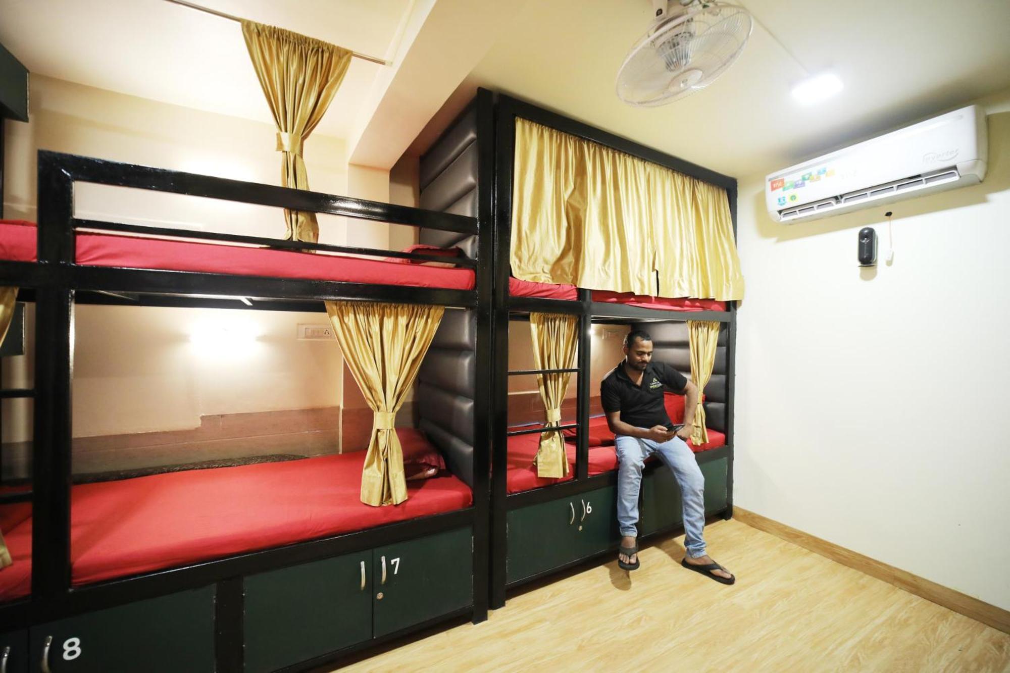 Hostel Zocial Hubz