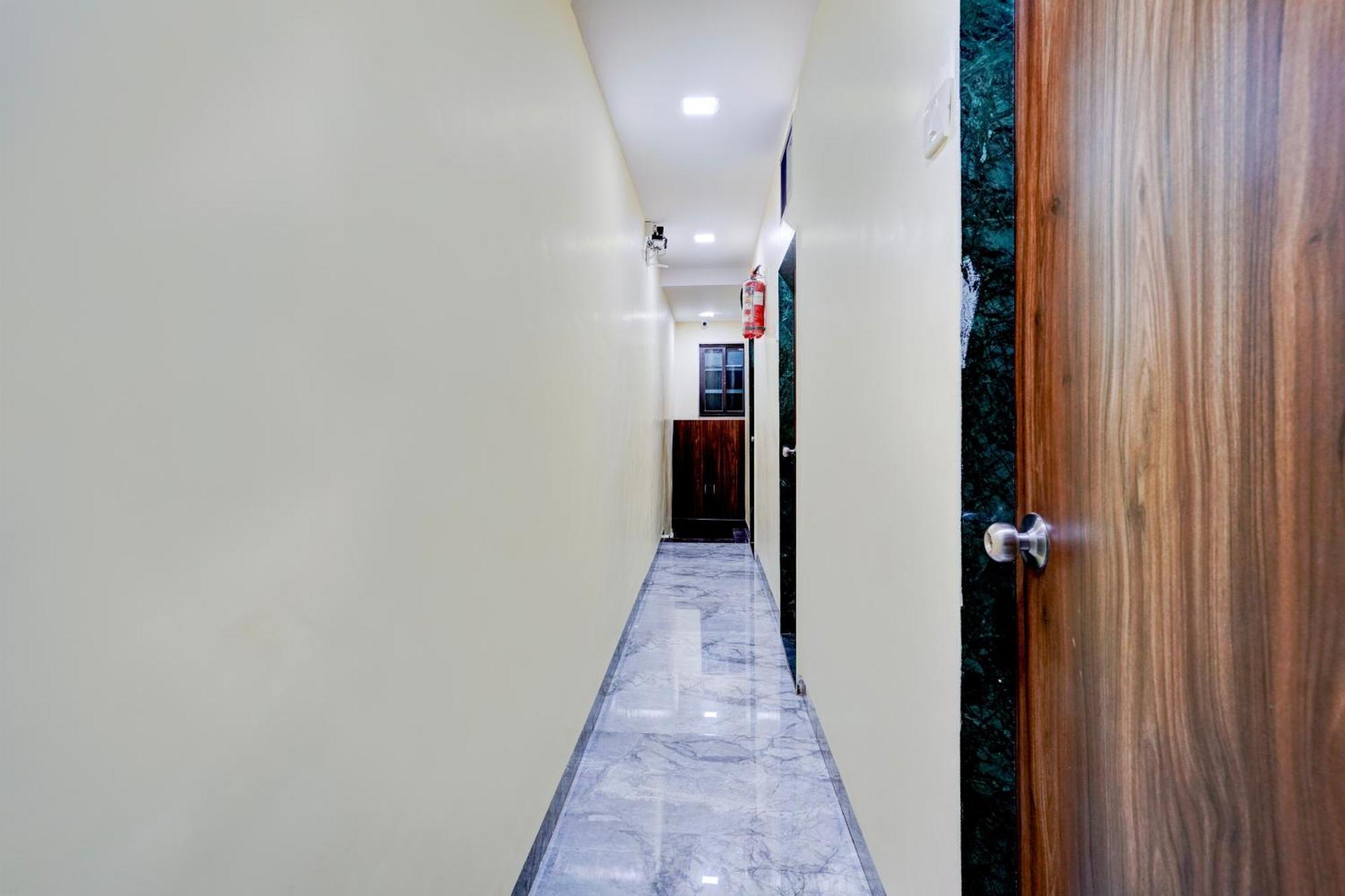O Aai Om Residency Hotel