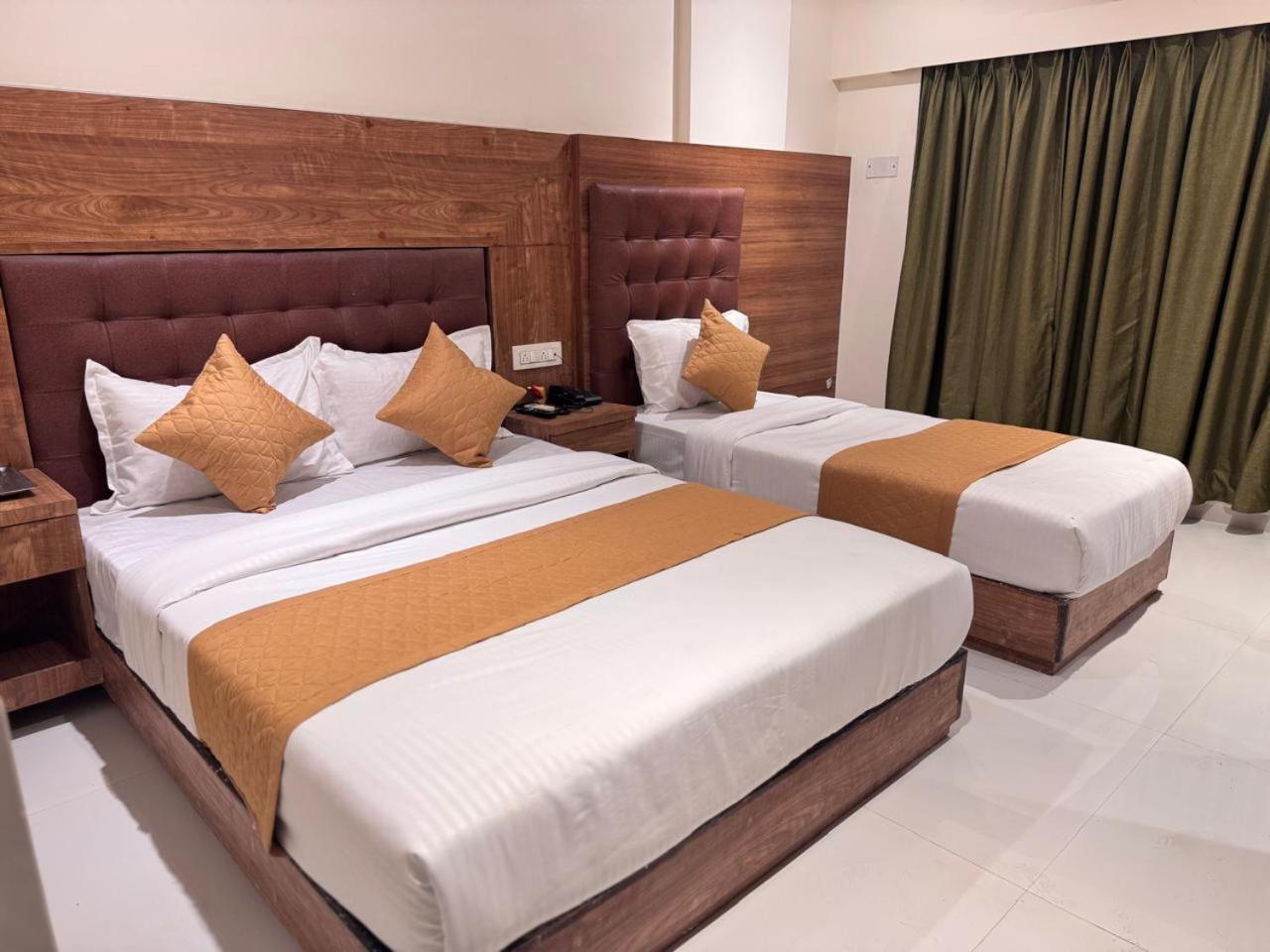 West Line Andheri Hotel Mumbai