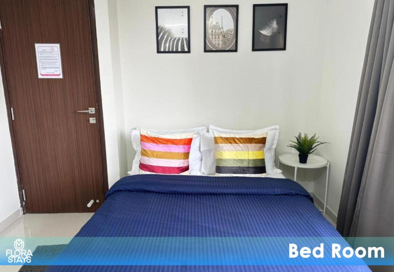 2bhk Service In Malad By Florastays Apartment
