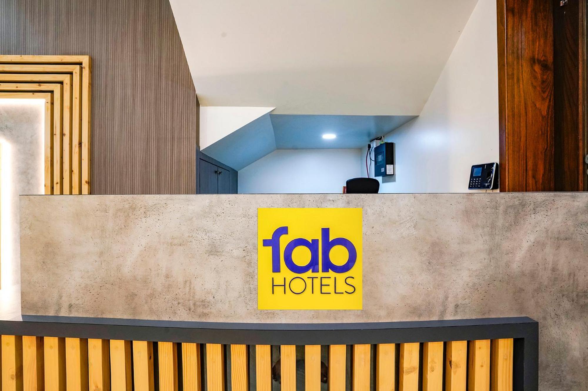 Fabhotel Global Spaces - Nr Nesco Exhibition Center Hotel 3*