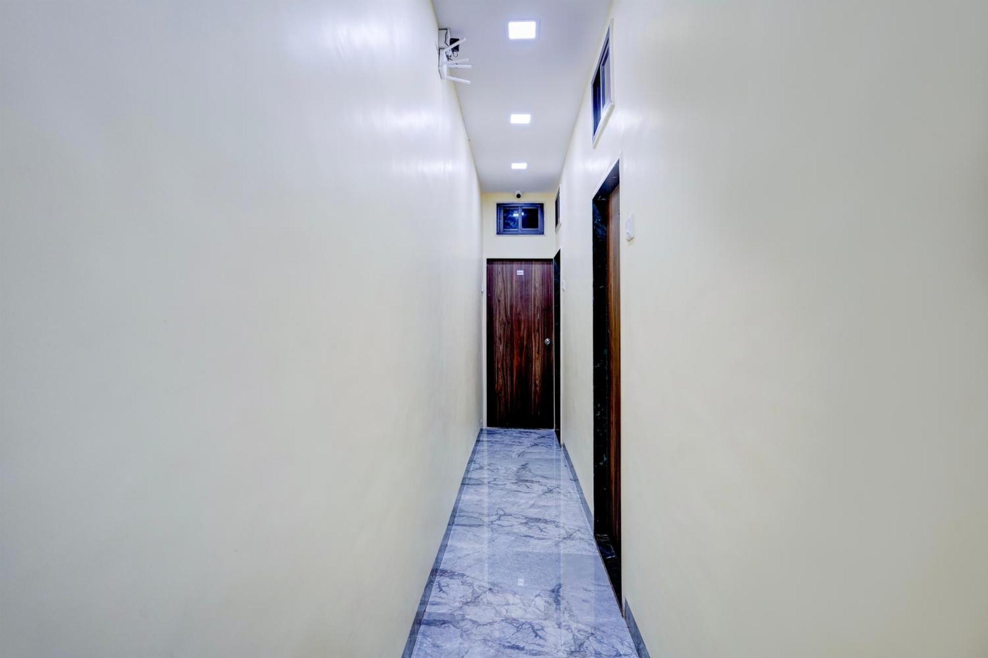 O Aai Om Residency Hotel