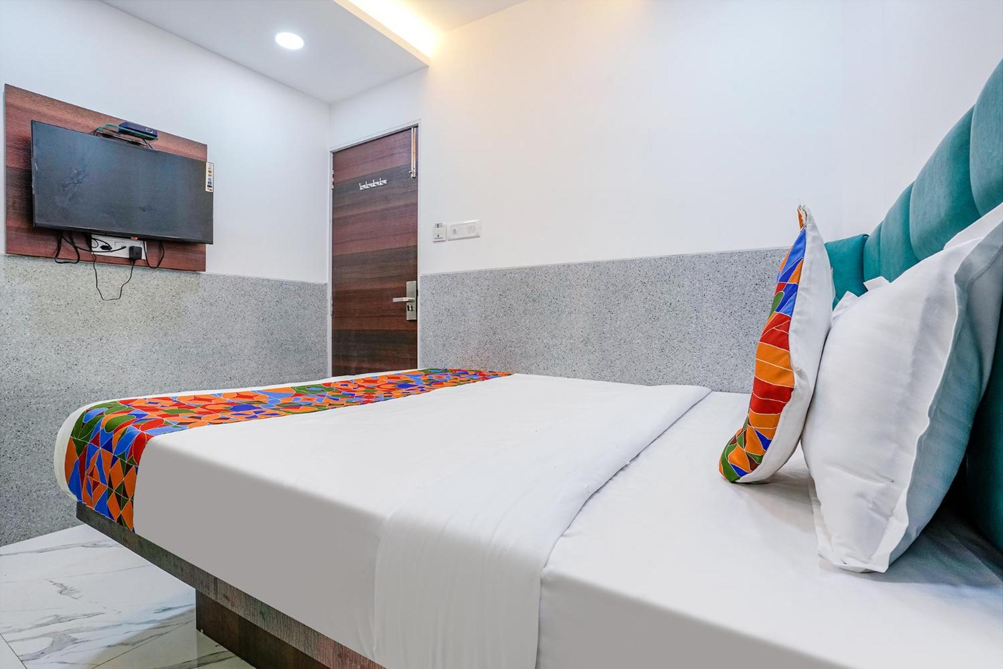 Hotel Fabexpress Ashoka - Nr International Airport 3*