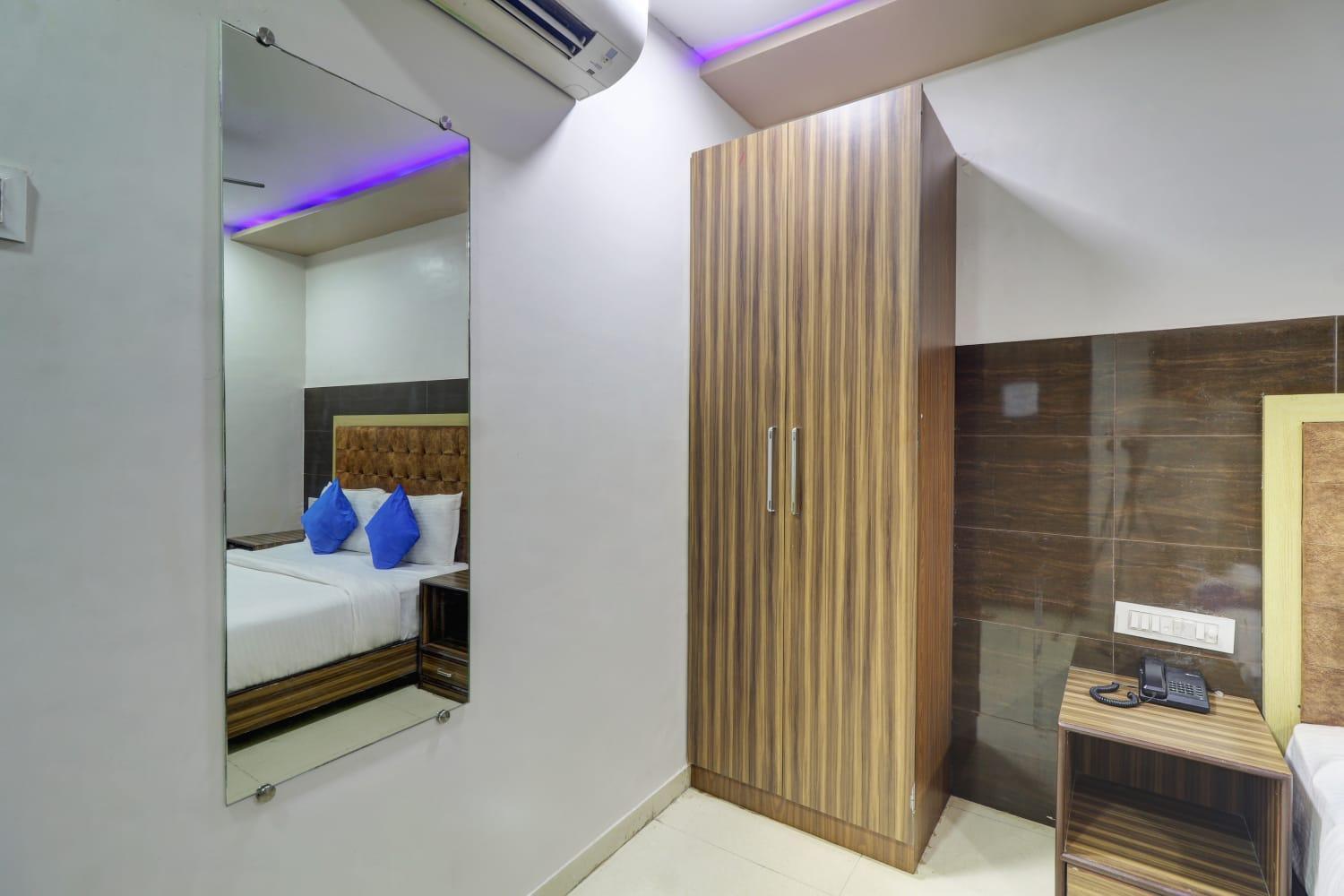 New Blue Sapphire Residency Hotel 3*