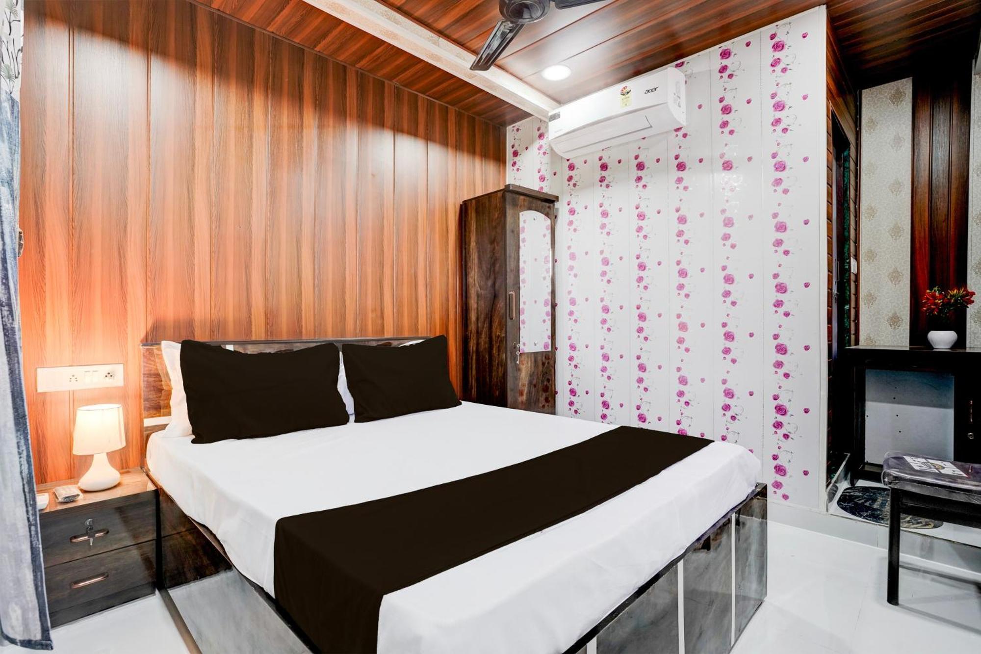 Amma Bhau Residency Lokhandwala Complex Andheri West Hotel