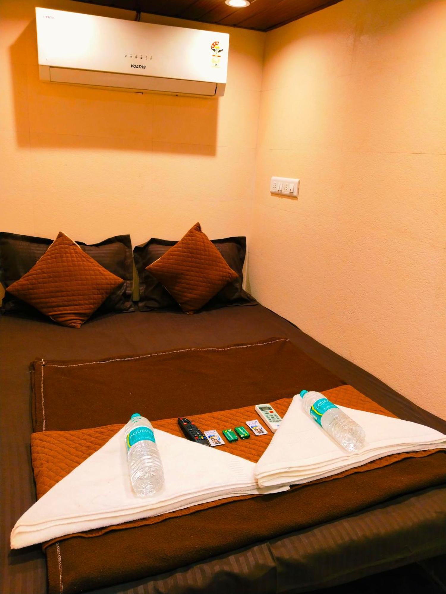 Nadim Tiger Residency