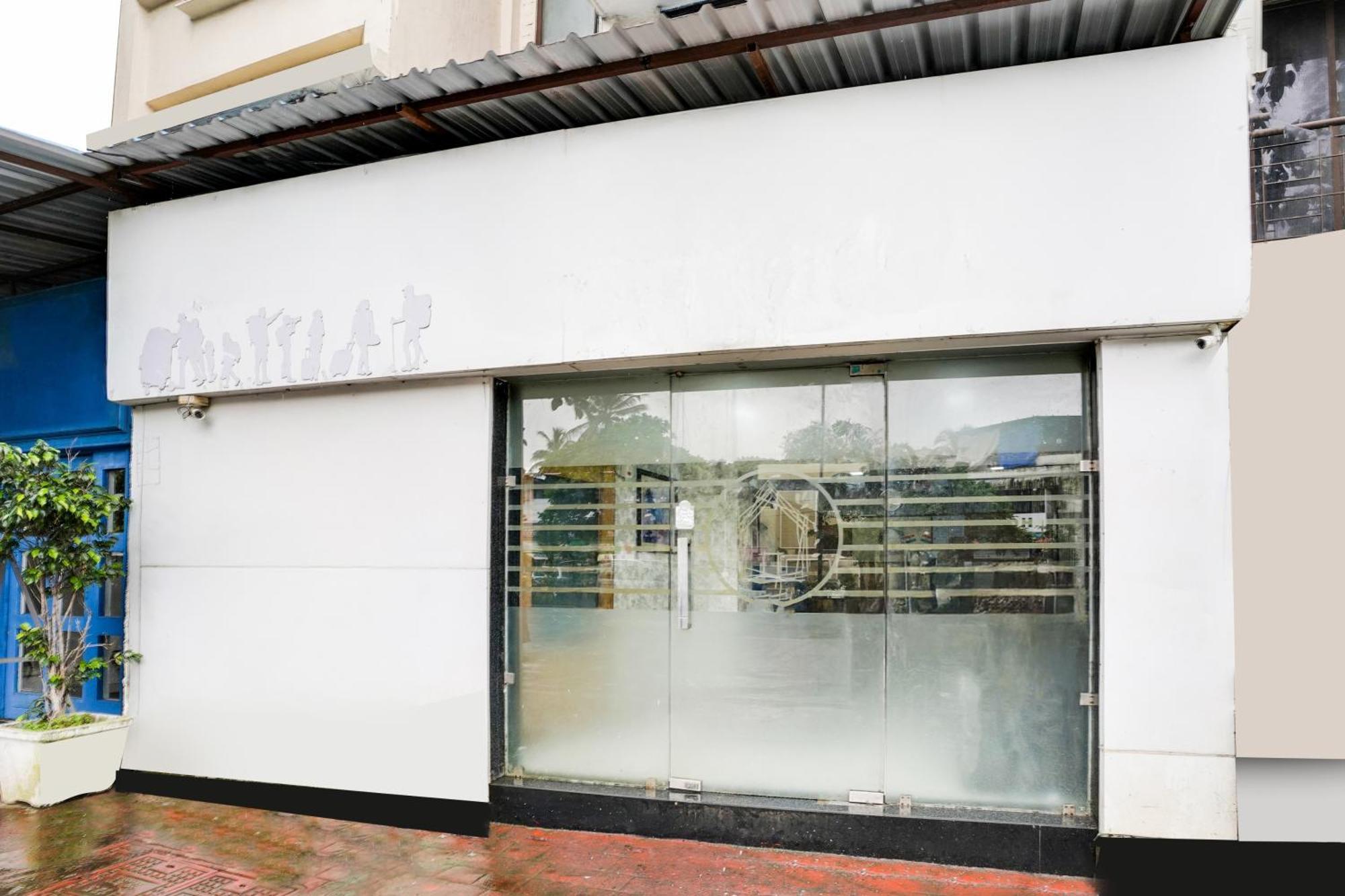 Super Collection O Andheri Near Airport Formerly We Hotel Mumbai