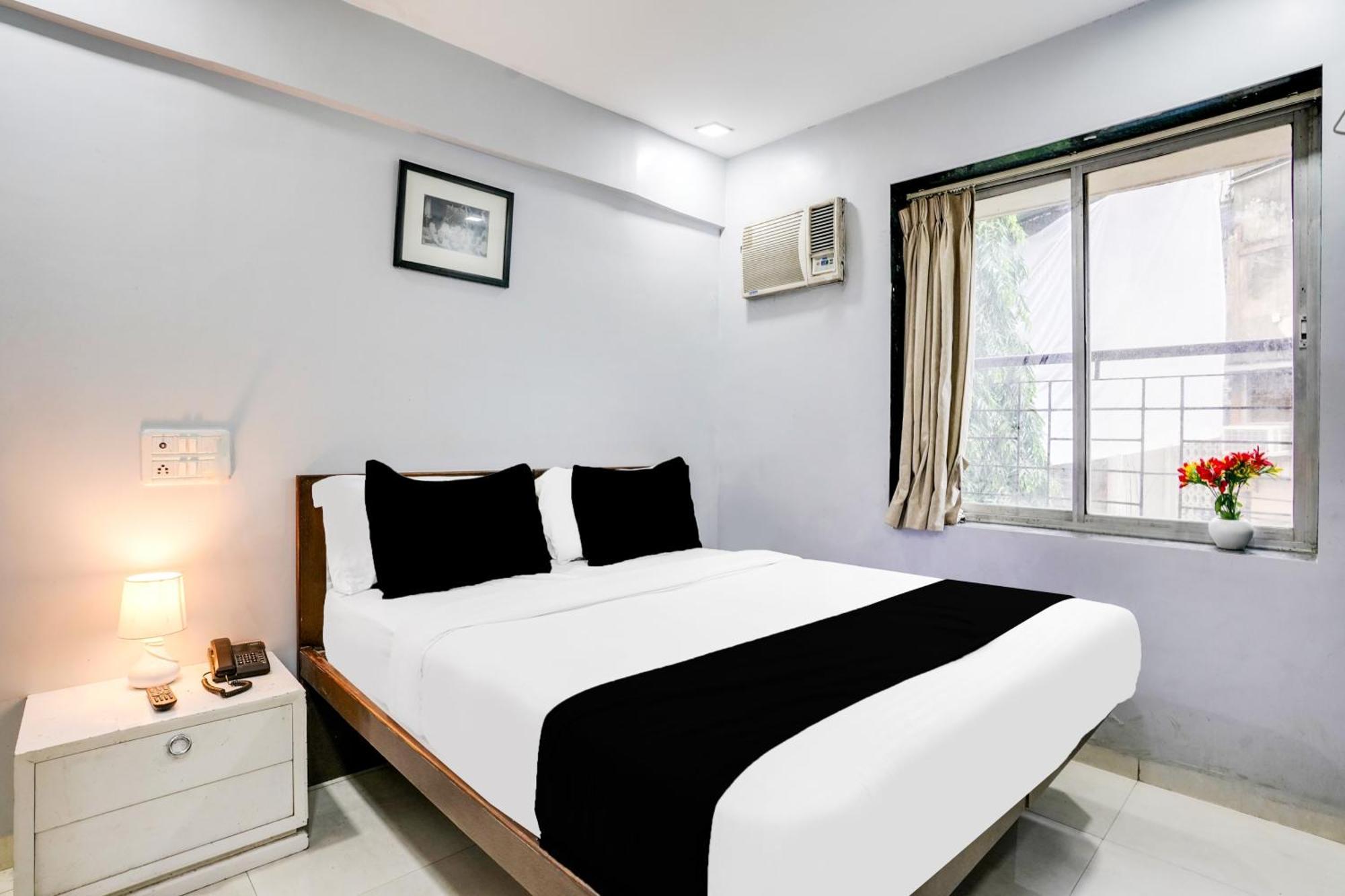 Super Collection O Andheri Near Airport Formerly We Hotel 4*