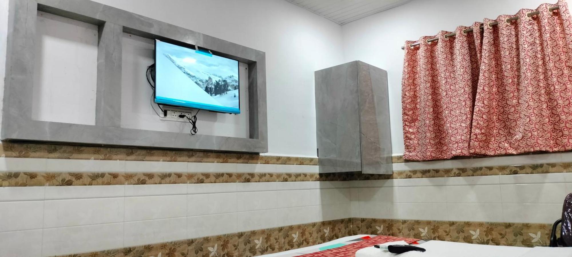 Maha Residency Hotel 4*