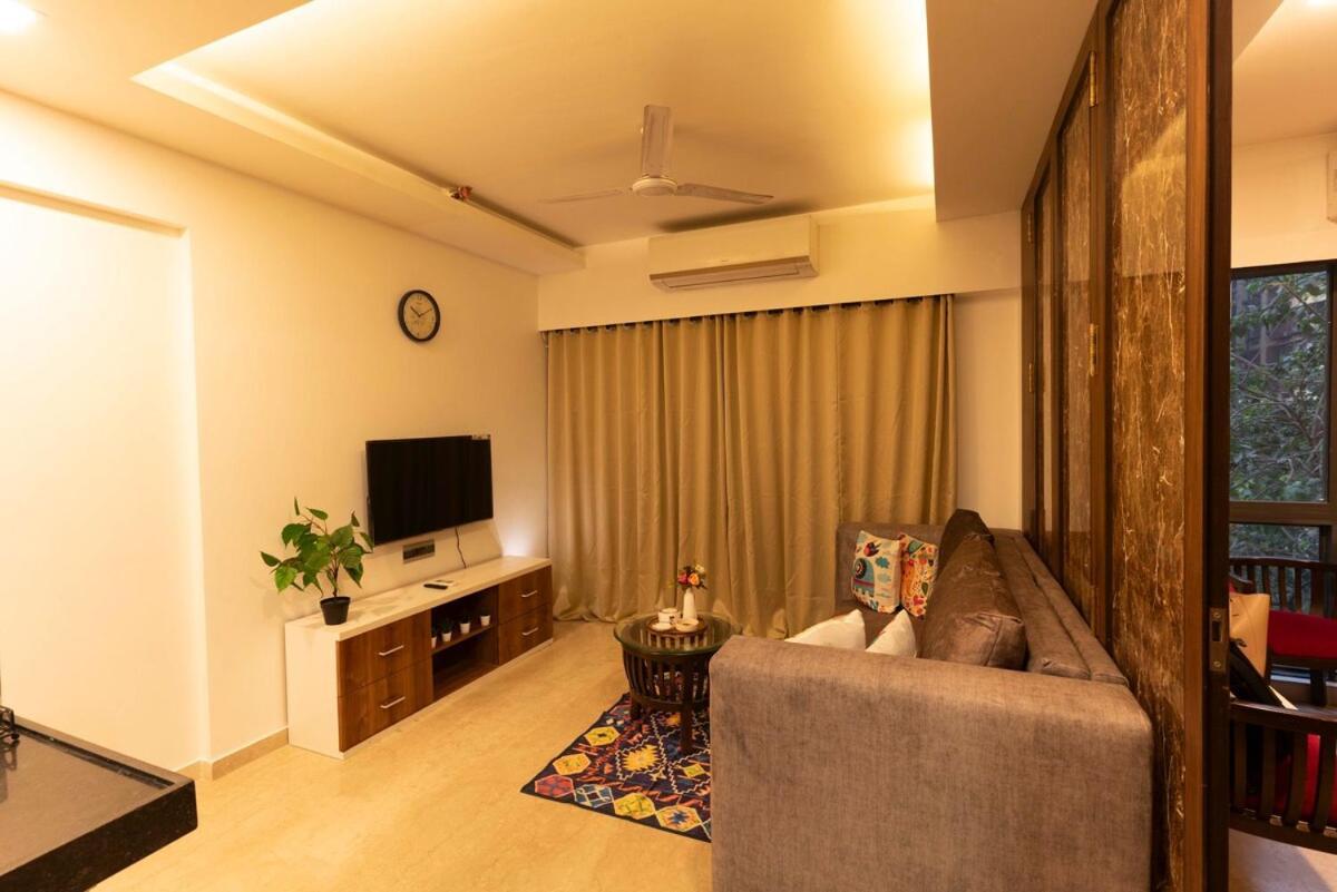 Cozy, Upscale 1 Bhk Near Bkc Apartment