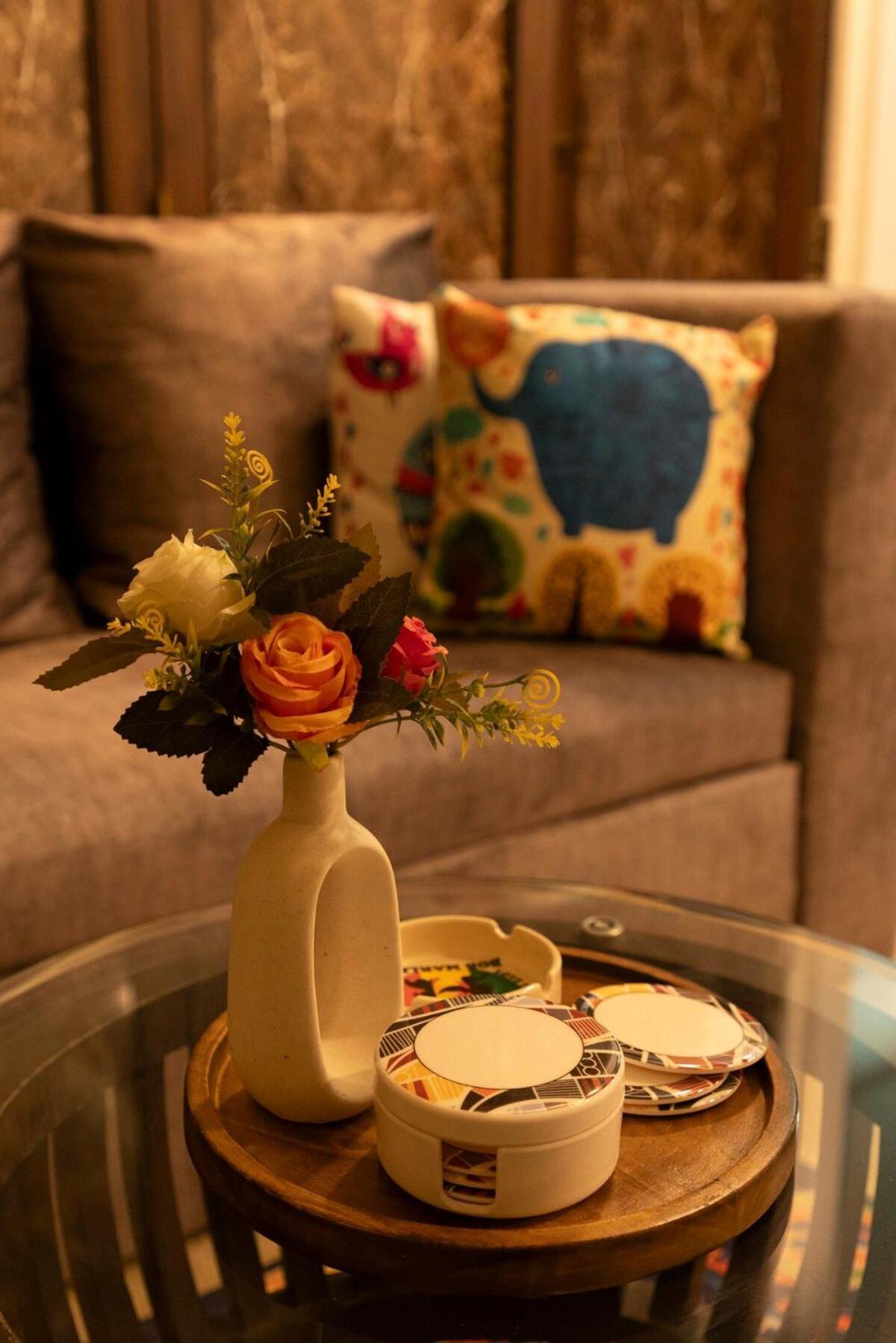 Cozy, Upscale 1 Bhk Near Bkc Mumbai