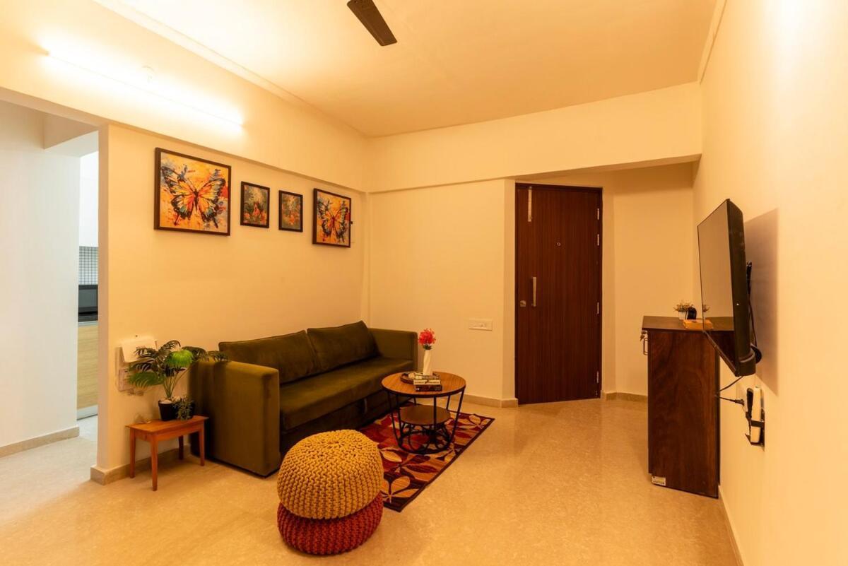 Skyline View 2bhk Near Oberoi Mall & Nesco * Mumbai