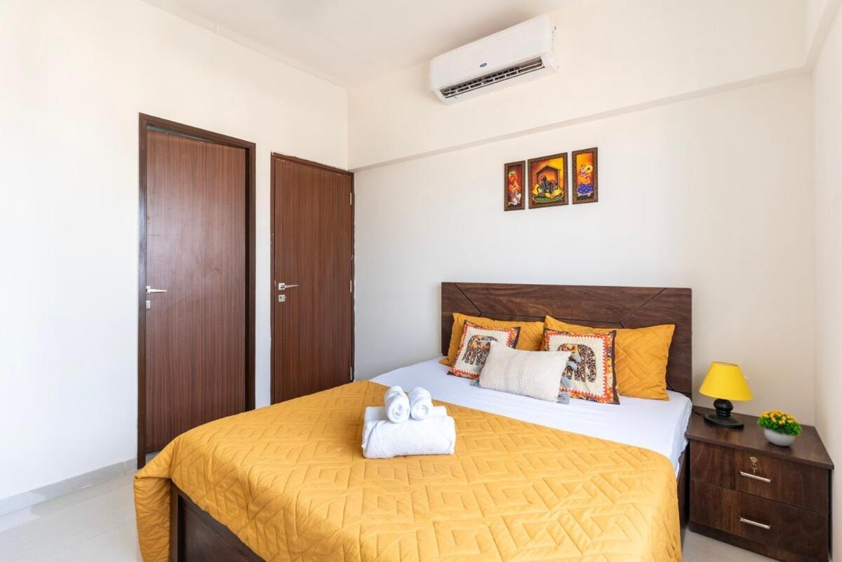 Apartment Skyline View 2bhk Near Oberoi Mall & Nesco *