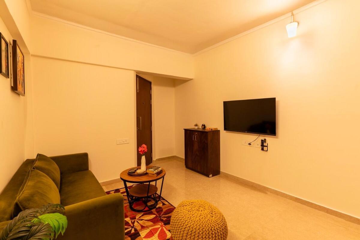 Apartment Skyline View 2bhk Near Oberoi Mall & Nesco *