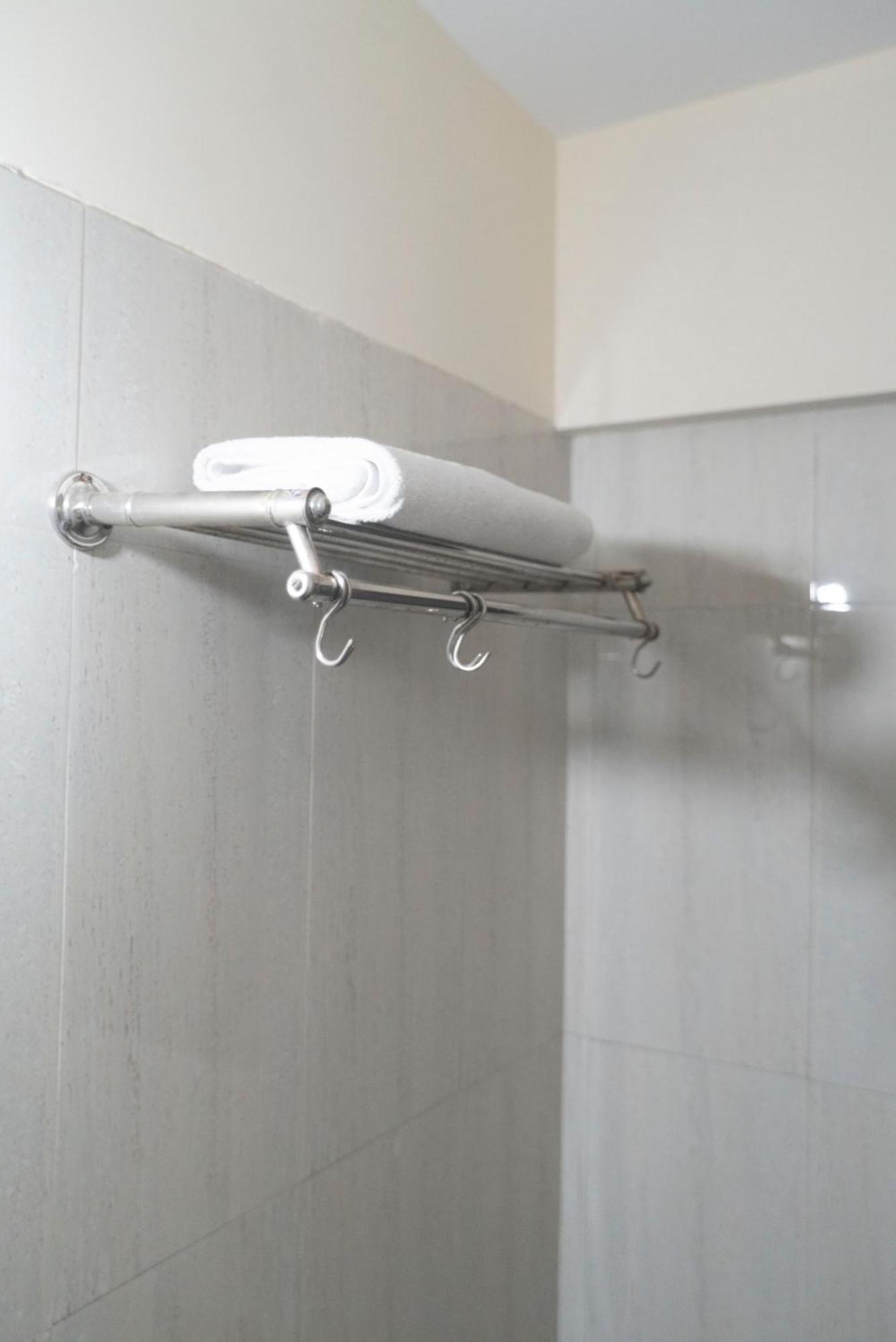 Spacious, Stylish, Upper Floor 3bhk Near Bkc