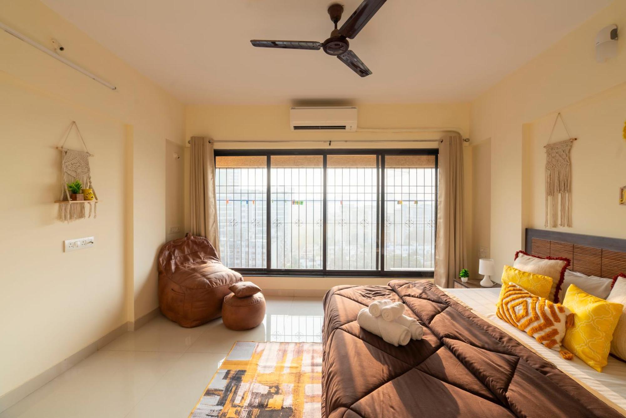Spacious, Stylish, Upper Floor 3bhk Near Bkc * Mumbai