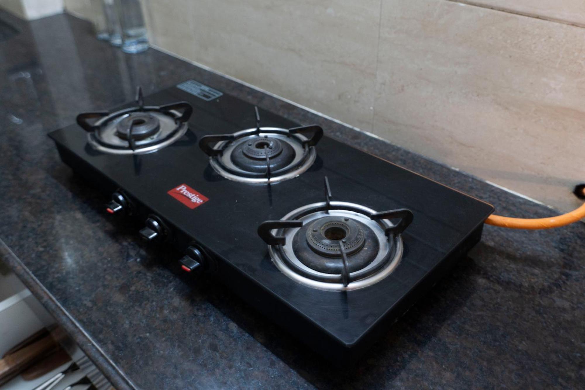 Apartment Spacious, Stylish, Upper Floor 3bhk Near Bkc *