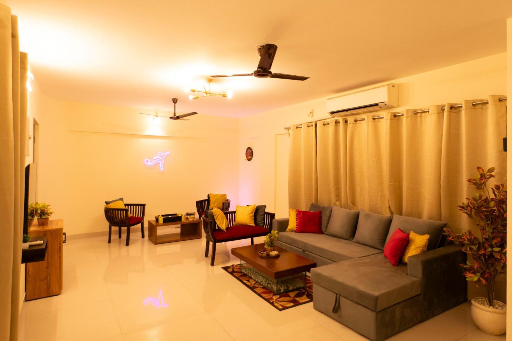 Spacious, Stylish, Upper Floor 3bhk Near Bkc Mumbai