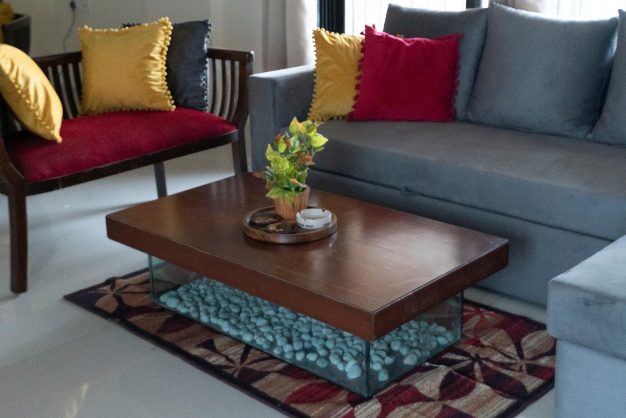 Spacious, Stylish, Upper Floor 3bhk Near Bkc