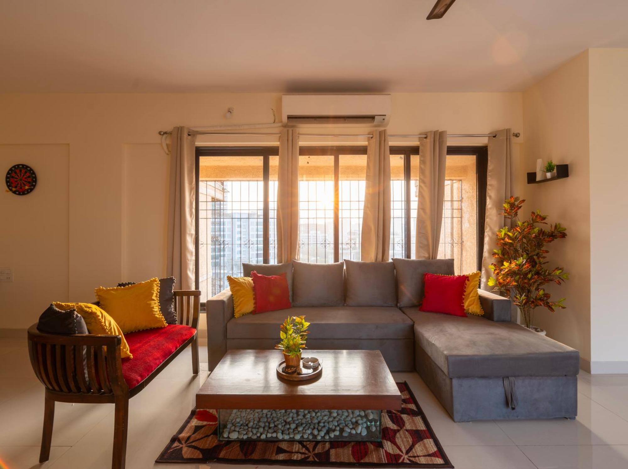Apartment Spacious, Stylish, Upper Floor 3bhk Near Bkc *