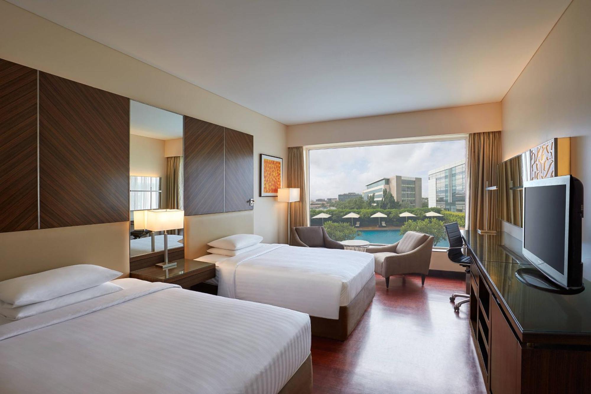 Hotel Courtyard By Marriott International Airport 5*