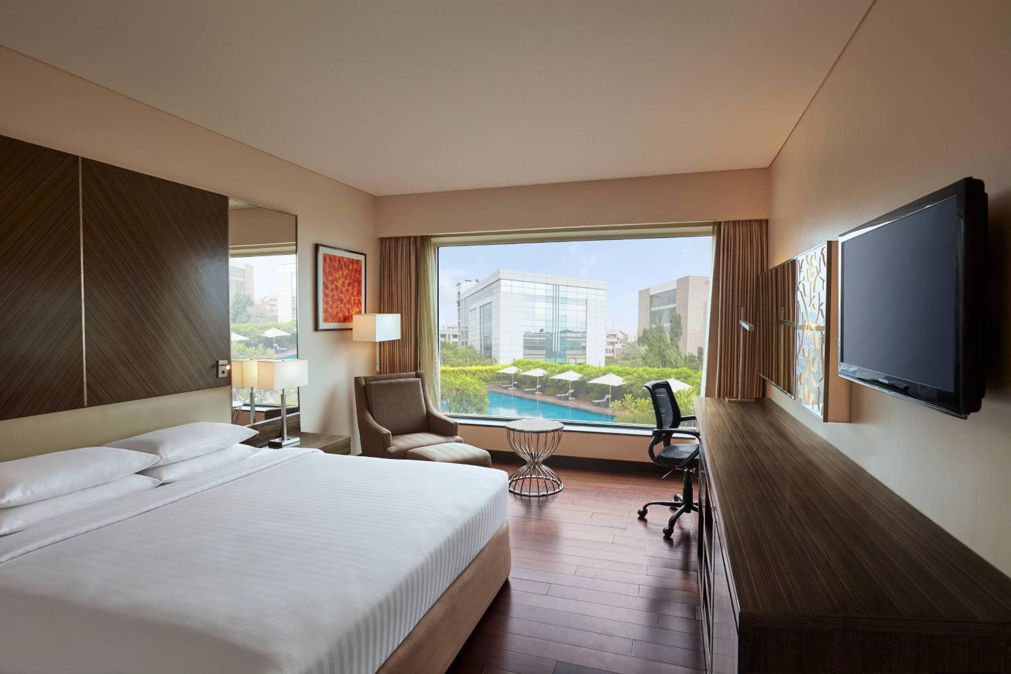 Courtyard By Marriott International Airport Hotel 5*