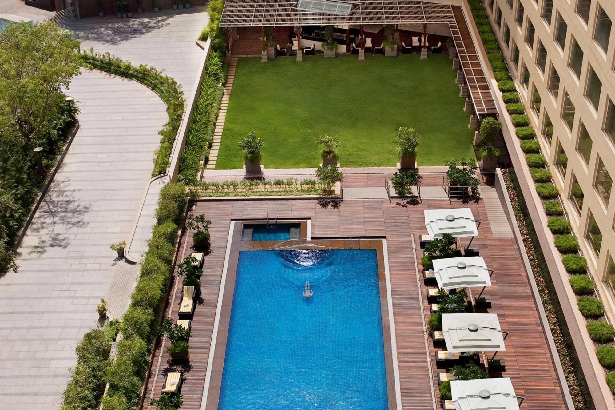 Hotel Courtyard By Marriott International Airport Mumbai