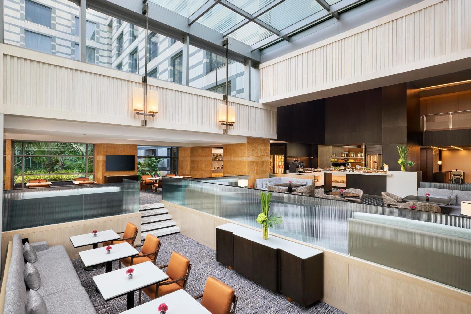 Grand Hyatt And Residences 5*