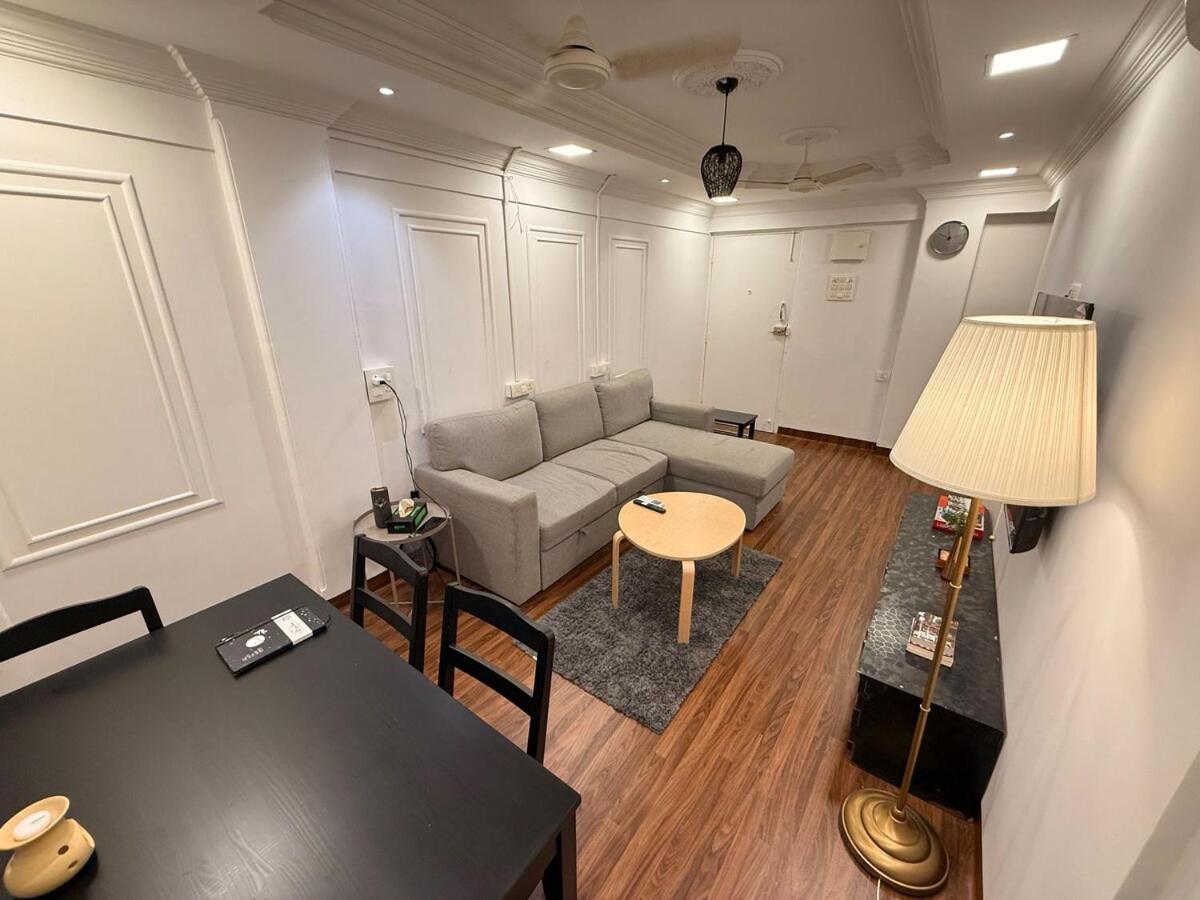 Elite 2 - Premium 2bhk - Lokhandwala Andheri Apartment *