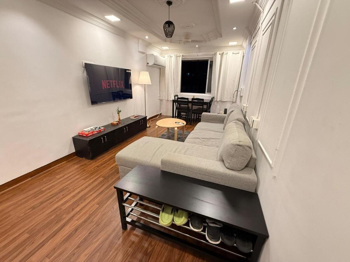 Elite 2 - Premium 2bhk - Lokhandwala Andheri Apartment Mumbai