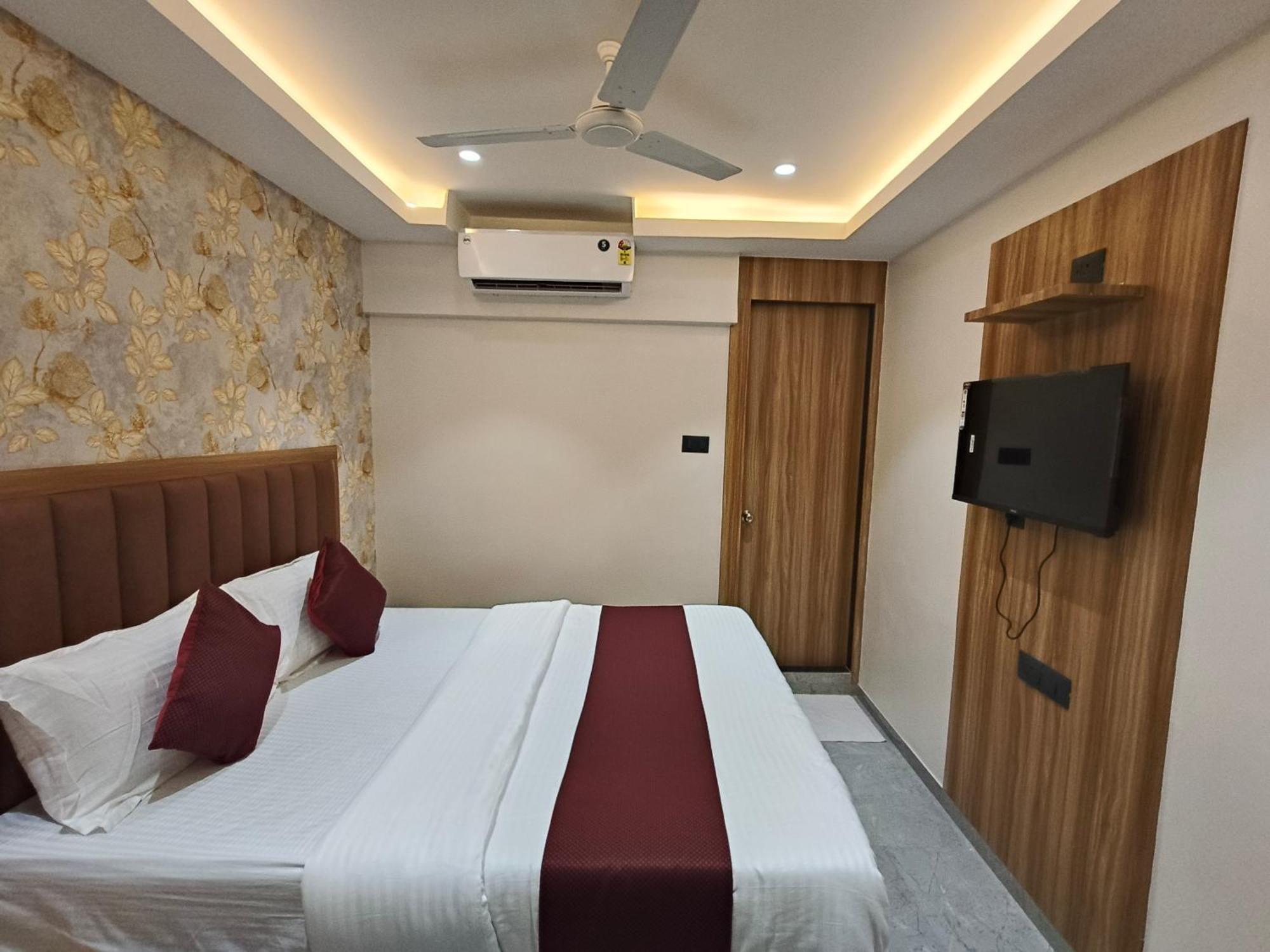 Hotel Golden Tree 2*