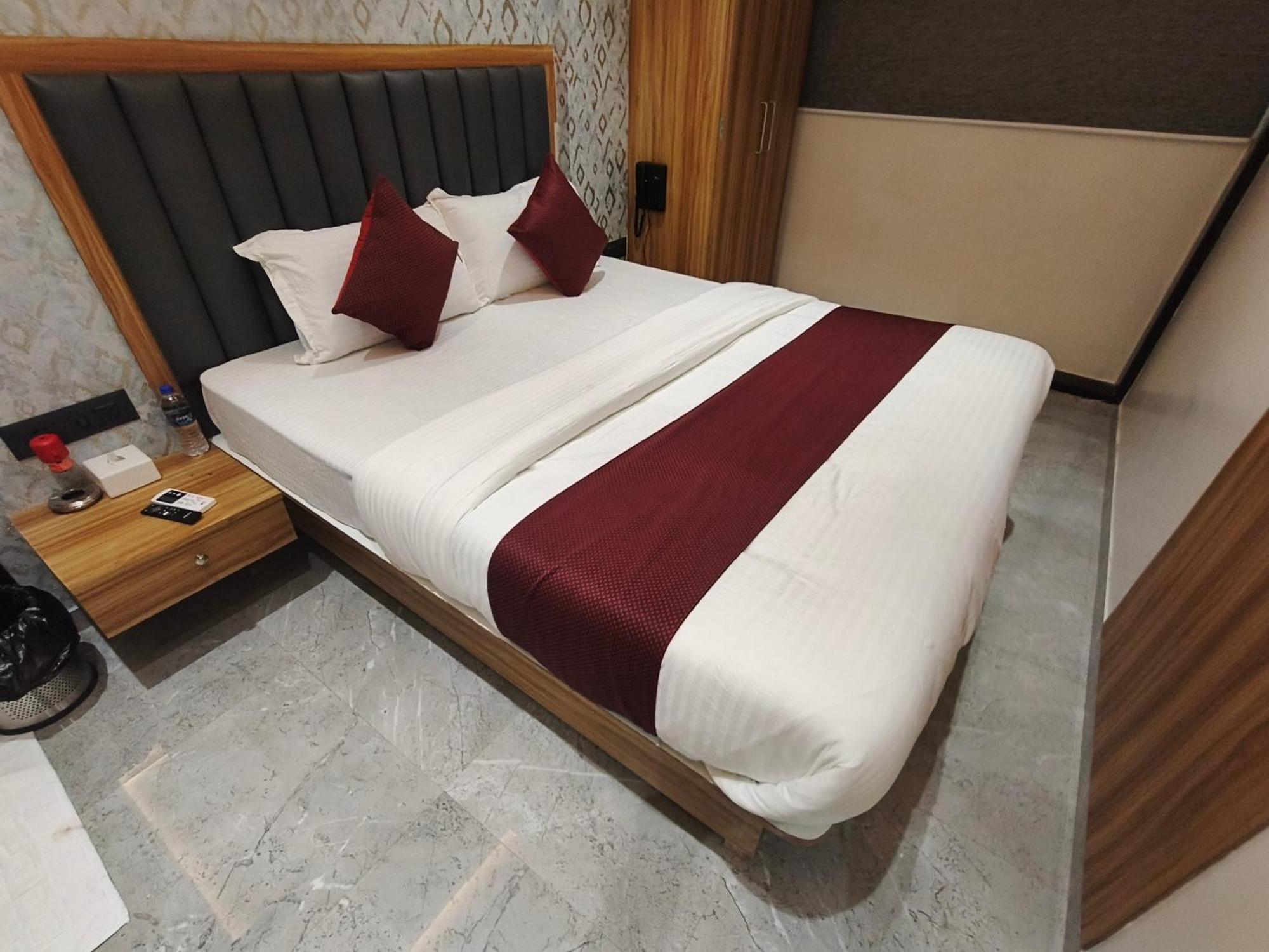 Hotel Golden Tree