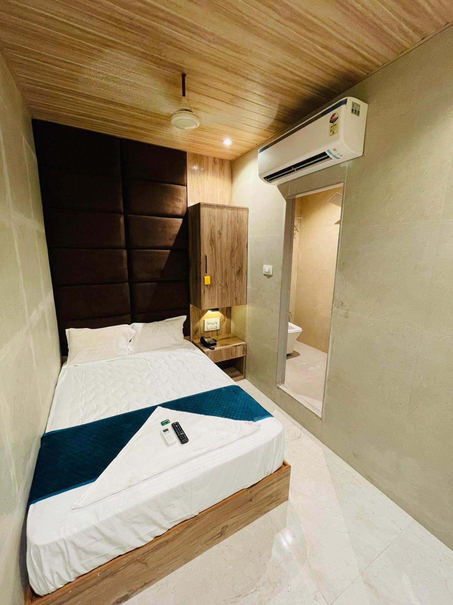 Royal Bkc 3*