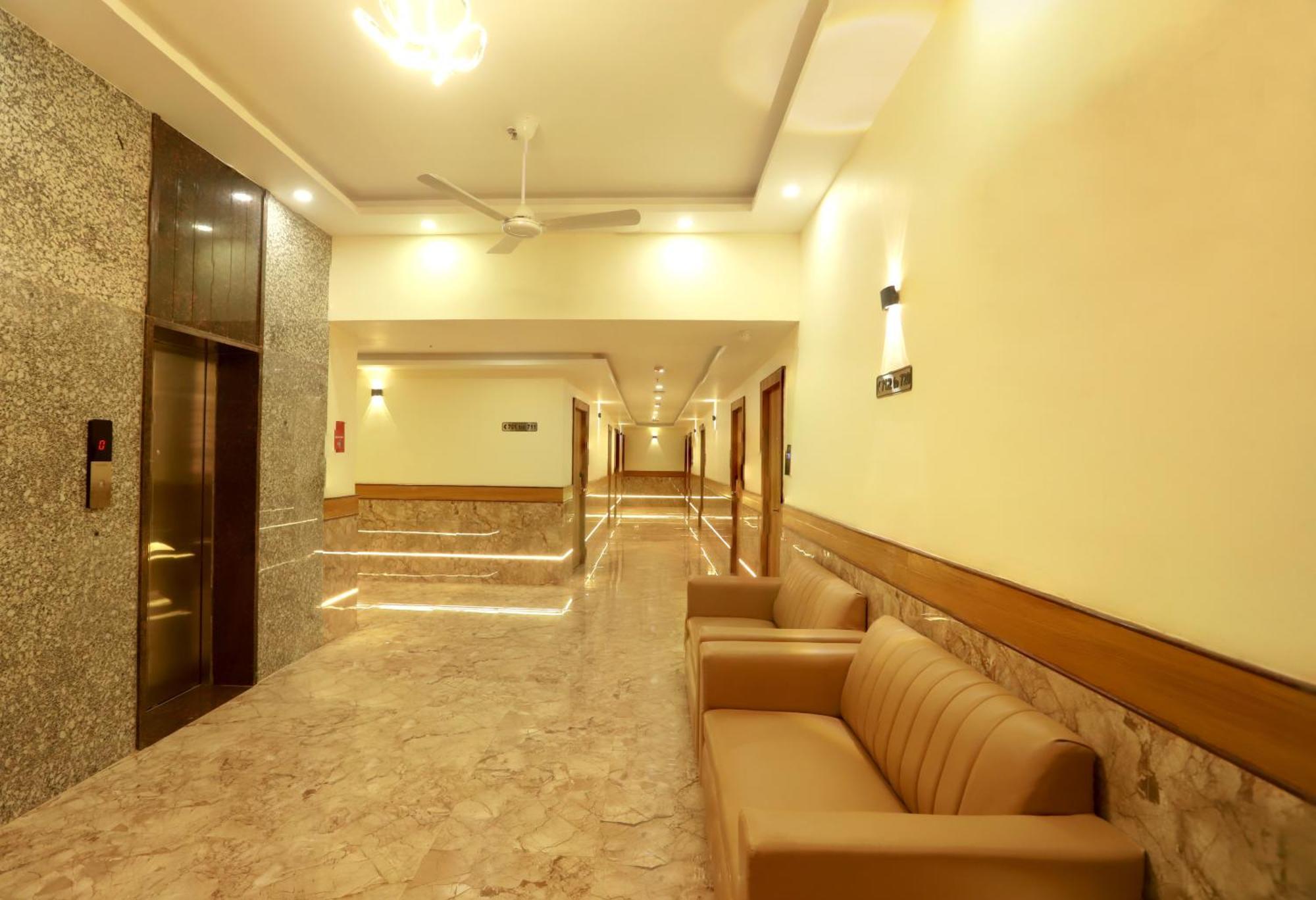Hotel Bkc Minerva, Near Us Consulate 3*