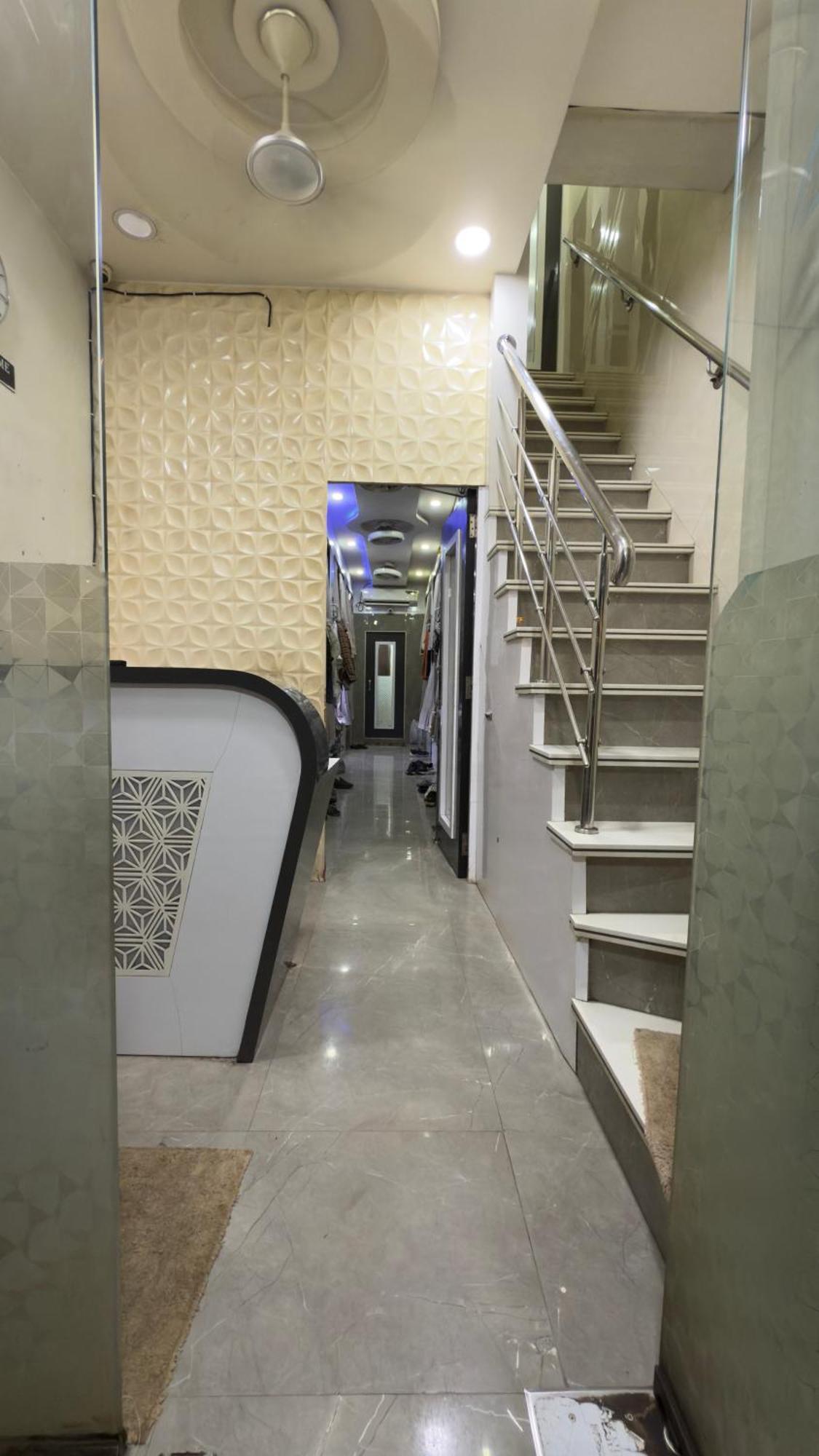 O C E A N Dormitory T-2 Mumbai