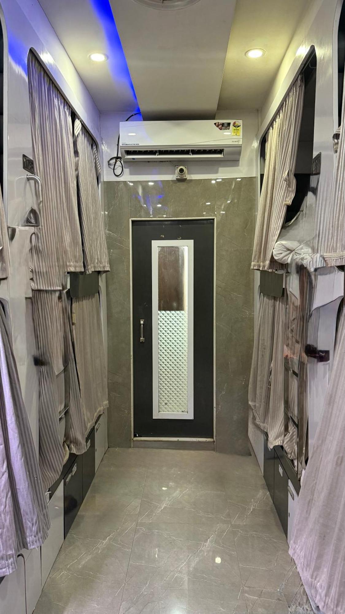 O C E A N Dormitory T-2 Mumbai