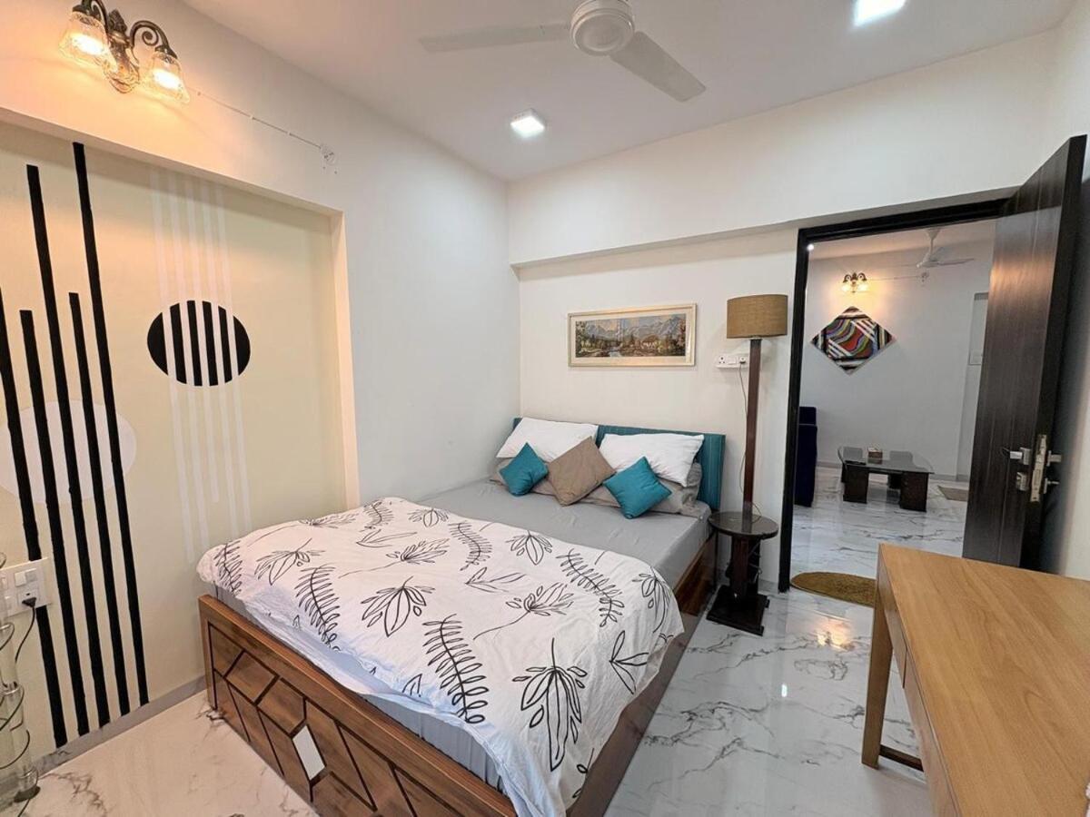 Stunning 1bhk With View View, Bandra West 601 Apartment *