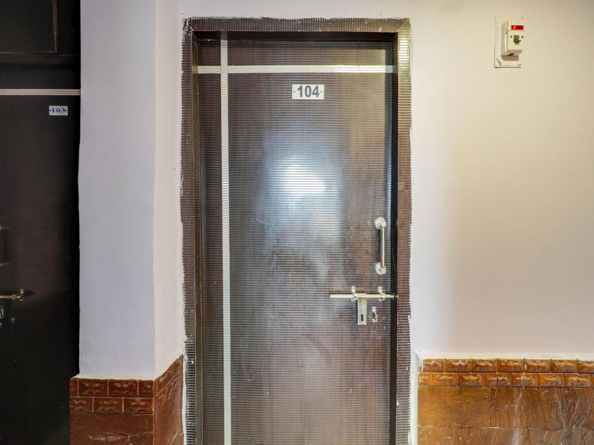 Collection O Sher E Punjab Andheri 3*